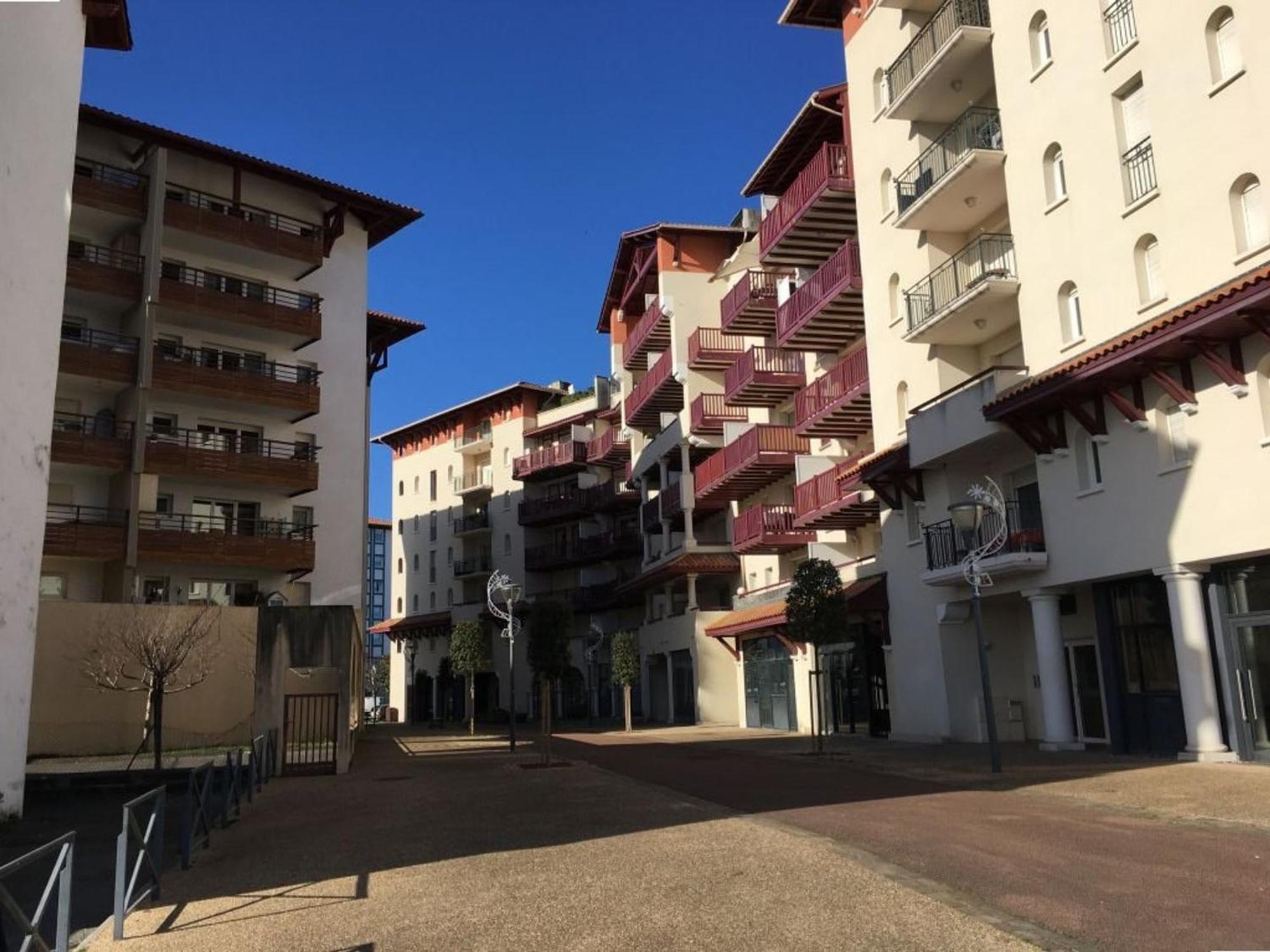 Bel Appartement A Ciboure, Proche Commerces Et Plage, Terrasse, Parking Et Wifi Inclus - Fr-1-4-691 Exterior photo